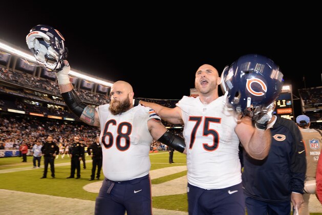 SAN DIEGO, CA - NOVEMBER 09: Matt Slauson #68 and Kyle Long #75 of the Chicago Bears celebrate after the Bears defeated the San Diego Chargers 22-19 at Qualcomm Stadium on November 9, 2015 in San Diego, California. (Photo by Donald Miralle/Getty Images) SAN DIEGO, CA - NOVEMBER 09: Matt Slauson #68 and Kyle Long #75 of the Chicago Bears celebrate after the Bears defeated the San Diego Chargers 22-19 at Qualcomm Stadium on November 9, 2015 in San Diego, California. (Photo by Donald Miralle/Getty Images)