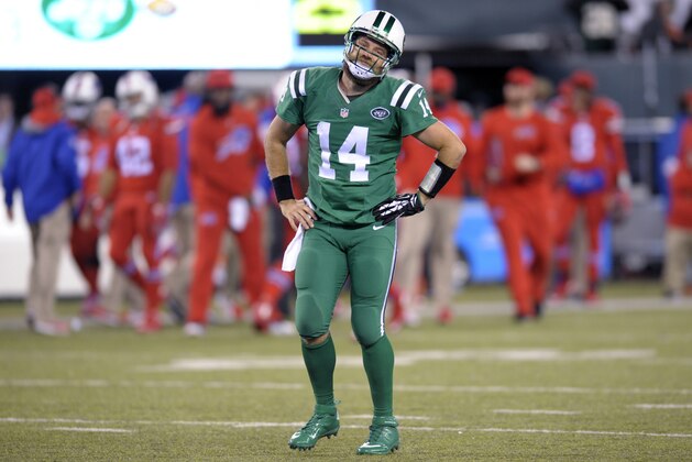 New York Jets quarterback Ryan Fitzpatrick reacts after turning the ball on downs to the Buffalo Bills during the second half of an NFL football game, Thursday, Nov. 12, 2015, in East Rutherford, N.J. (AP Photo/Bill Kostroun)