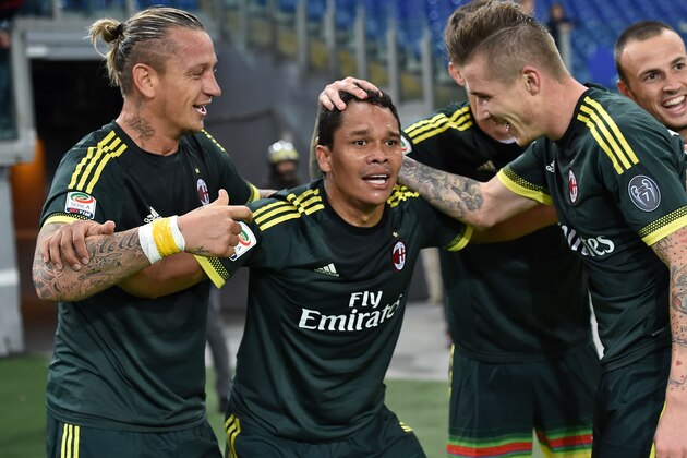 ROME, ITALY - NOVEMBER 01:  Carlos Bacca of AC Milan celebrates after scoring the goal 0-3 during the Serie A match between SS Lazio and AC Milan at Stadio Olimpico on November 1, 2015 in Rome, Italy.  (Photo by Giuseppe Bellini/Getty Images)