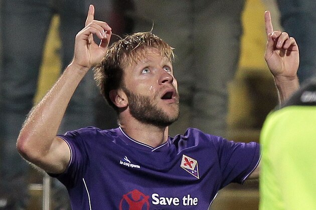 FLORENCE, ITALY - SEPTEMBER 23: Jakub Blaszczykowski of ACF Fiorentina celebrates after scoring a goal during the Serie A match between ACF Fiorentina and Bologna FC at Stadio Artemio Franchi on September 23, 2015 in Florence, Italy.  (Photo by Gabriele Maltinti/Getty Images)