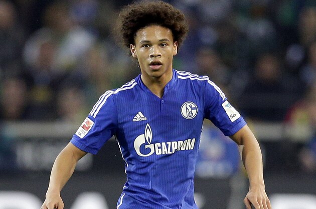 Schalke's Leroy Sane during the German Bundesliga soccer match between Borussia Moenchengladbach and FC Schalke 04 in Moenchengladbach, Germany, Sunday, Oct. 25, 2015. (AP Photo/Michael Sohn)