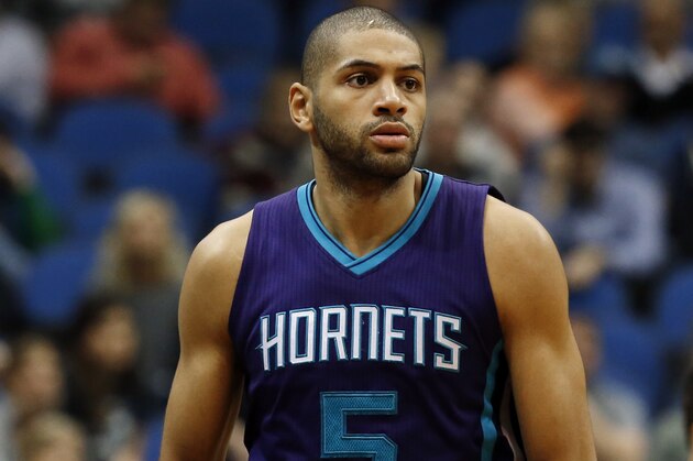 Charlotte Hornets’ Nicolas Batum of France  plays against the Minnesota Timberwolves in the first quarter of an NBA basketball game, Tuesday, Nov. 10, 2015, in Minneapolis. (AP Photo/Jim Mone)