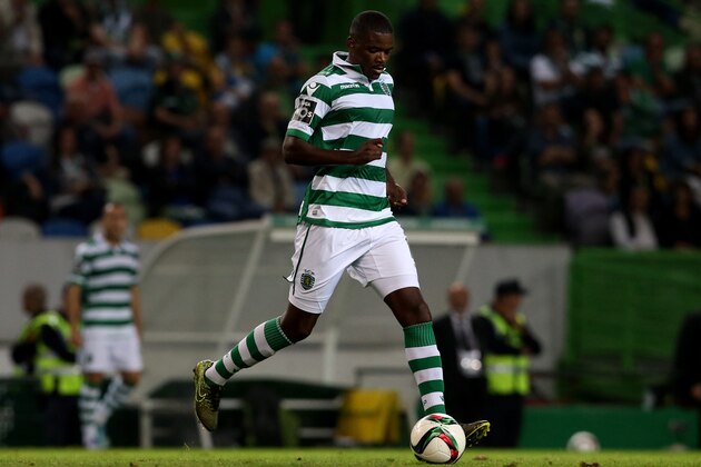 LISBON, PORTUGAL - OCTOBER 4: Sporting's midfielder William Carvalho in action during the Primeira Liga match between Sporting CP and Vitoria de Guimaraes at Do Estadio Jose Alvalade
on October 4, 2015 in Lisbon, Portugal. (Photo by Gualter Fatia/Getty Images) LISBON, PORTUGAL - OCTOBER 4: Sporting's midfielder William Carvalho in action during the Primeira Liga match between Sporting CP and Vitoria de Guimaraes at Do Estadio Jose Alvalade
on October 4, 2015 in Lisbon, Portugal. (Photo by Gualter Fatia/Getty Images)