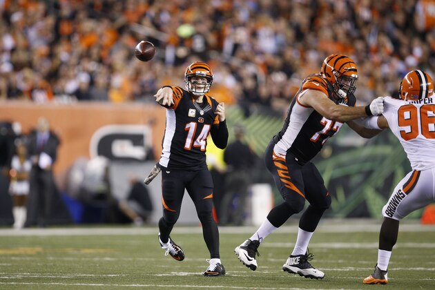 CINCINNATI, OH - NOVEMBER 5: Andy Dalton #14 of the Cincinnati Bengals passes against the Cleveland Browns during a game at Paul Brown Stadium on November 5, 2015 in Cincinnati, Ohio. The Bengals defeated the Browns 31-10. (Photo by Joe Robbins/Getty Images)
