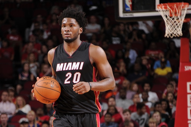 HOUSTON, TX - OCTOBER 17:  Justise Winslow #20 of the Miami Heat brings the ball up court against the Houston Rockets on October 17, 2015 at the Toyota Center in Houston, Texas. NOTE TO USER: User expressly acknowledges and agrees that, by downloading and or using this photograph, User is consenting to the terms and conditions of the Getty Images License Agreement. Mandatory Copyright Notice: Copyright 2015 NBAE (Photo by Bill Baptist/NBAE via Getty Images)