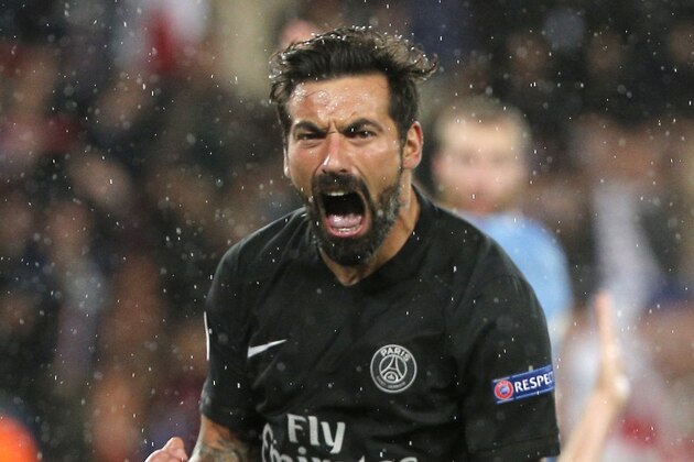 PSG's Ezequiel Lavezzi reacts after missing a chance to score during the Champions League Group A soccer match between PSG and Malmo at the Parc des Princes stadium in Paris, France, Tuesday, Sept. 15, 2015. PSG defeated Malmo 2-0.  (AP Photo/Thibault Camus)