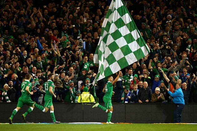 DUBLIN, IRELAND - NOVEMBER 16:  Jon Walters #14  of the Republic of Ireland celebrates after scoring the opening goal from the penalty spot during the UEFA EURO 2016 Qualifier play off, second leg match between Republic of Ireland and Bosnia and Herzegovina at the Aviva Stadium on November 16, 2015 in Dublin, Ireland.  (Photo by Ian Walton/Getty Images)