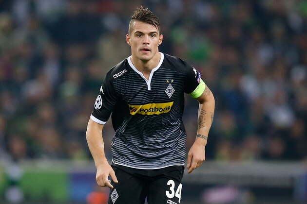 MOENCHENGLADBACH, GERMANY - NOVEMBER 03:  Granit Xhaka of Borussia Monchengladbach runs with the ball during the UEFA Champions League Group D match between VfL Borussia Monchengladbach and Juventus Turin at Borussia Park on November 3, 2015 in Moenchengladbach, Germany.  (Photo by Boris Streubel/Getty Images)
