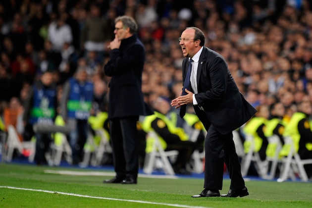 MADRID, SPAIN - NOVEMBER 03:  Rafa Benitez manager of Real Madrid shouts as Laurent Blanc head coach of PSG looks on during the UEFA Champions League Group A match between Real Madrid CF and Paris Saint-Germain at Estadio Santiago Bernabeu on November 3, 2015 in Madrid, Spain.  (Photo by Denis Doyle/Getty Images)
