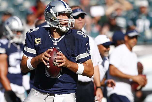 PHILADELPHIA, PA - SEPTEMBER 20: Tony Romo #9 of the Dallas Cowboys warms up before the start of a football game against the Philadelphia Eagles at Lincoln Financial Field on September 20, 2015 in Philadelphia, Pennsylvania. (Photo by Rich Schultz /Getty Images)