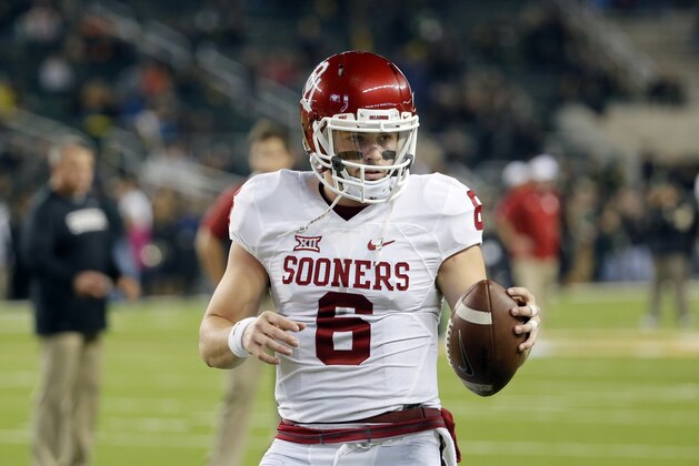 Oklahoma quarterback Baker Mayfield warm ups before an NCAA college football game against Baylor, Saturday, Nov. 14, 2015, in Waco, Texas. (AP Photo/Tony Gutierrez)