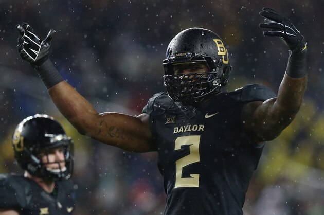 WACO, TX - NOVEMBER 22: Shawn Oakman #2 of the Baylor Bears during play against the Oklahoma State Cowboys at McLane Stadium on November 22, 2014 in Waco, Texas. (Photo by Ronald Martinez/Getty Images) WACO, TX - NOVEMBER 22: Shawn Oakman #2 of the Baylor Bears during play against the Oklahoma State Cowboys at McLane Stadium on November 22, 2014 in Waco, Texas. (Photo by Ronald Martinez/Getty Images)
