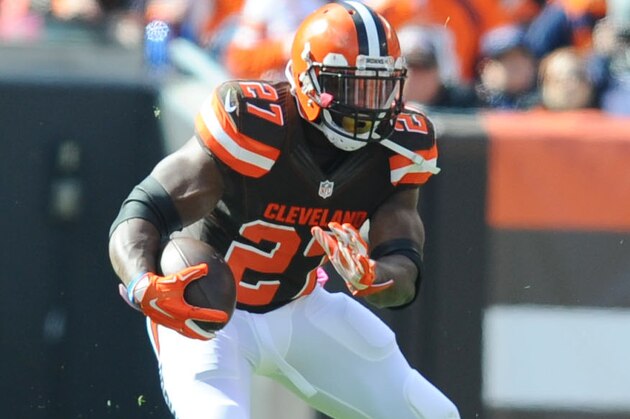 Oct 18, 2015; Cleveland, OH, USA; Cleveland Browns running back Robert Turbin (27) carries the ball in the first half against the Denver Broncos at FirstEnergy Stadium. Mandatory Credit: James Lang-USA TODAY Sports