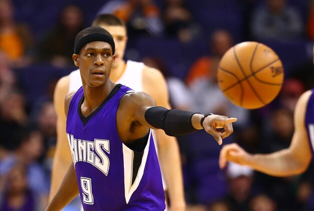 Nov 4, 2015; Phoenix, AZ, USA; Sacramento Kings guard Rajon Rondo reacts against the Phoenix Suns at Talking Stick Resort Arena. The Suns defeated the Kings 118-97. Mandatory Credit: Mark J. Rebilas-USA TODAY Sports