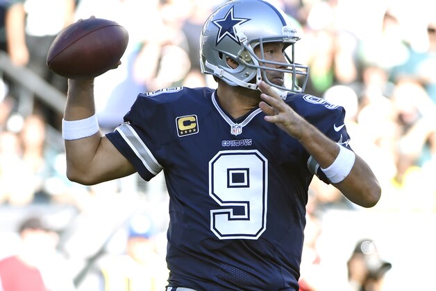 Sep 20, 2015; Philadelphia, PA, USA; Dallas Cowboys quarterback Tony Romo (9) throws a pass against the Philadelphia Eagles during the first quarter at Lincoln Financial Field. Mandatory Credit: Eric Hartline-USA TODAY Sports