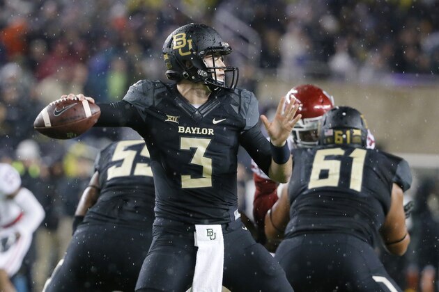 Baylor quarterback Jarrett Stidham (3) throws a pass against Oklahoma in the first half of an NCAA college football game Saturday, Nov. 14, 2015, in Waco, Texas. (AP Photo/Tony Gutierrez)