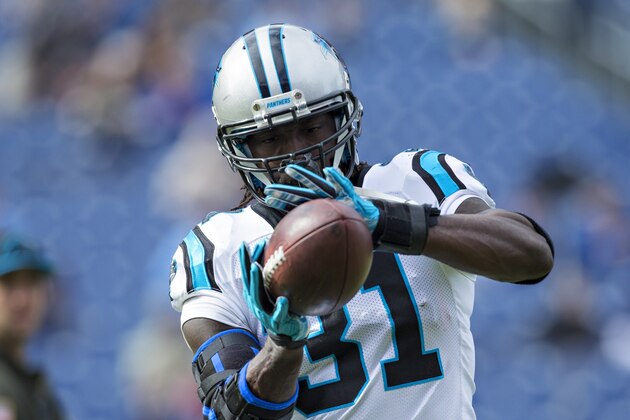 NASHVILLE, TN - NOVEMBER 15: Charles Tillman #31 of the Carolina Panthers warming up before a game against the Tennessee Titans at Nissan Stadium on November 15, 2015 in Nashville, Tennessee. (Photo by Wesley Hitt/Getty Images) NASHVILLE, TN - NOVEMBER 15: Charles Tillman #31 of the Carolina Panthers warming up before a game against the Tennessee Titans at Nissan Stadium on November 15, 2015 in Nashville, Tennessee. (Photo by Wesley Hitt/Getty Images)