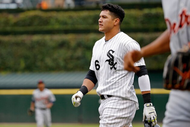 CHICAGO, IL - OCTOBER 04: Avisail Garcia #26 of the Chicago White Sox reacts after gorunding out against the Detroit Tigers during the sixth inning at U.S. Cellular Field on October 4, 2015 in Chicago, Illinois. The Detroit Tigers won 6-0. (Photo by Jon Durr/Getty Images)
