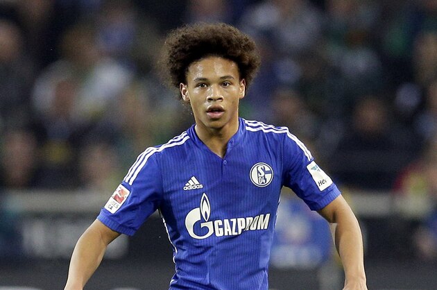 Schalke's Leroy Sane during the German Bundesliga soccer match between Borussia Moenchengladbach and FC Schalke 04 in Moenchengladbach, Germany, Sunday, Oct. 25, 2015. (AP Photo/Michael Sohn)