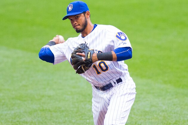May 29, 2015; Milwaukee, WI, USA;  Milwaukee Brewers second baseman Luis Sardinas (10) during the game against the Arizona Diamondbacks at Miller Park.   Arizona won 7-5.  Mandatory Credit: Jeff Hanisch-USA TODAY Sports