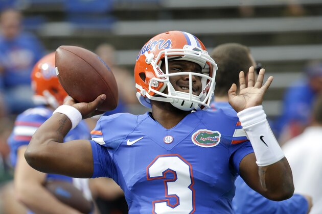 Florida quarterback Treon Harris warms up before an NCAA college football game against Florida Atlantic, Saturday, Nov. 21, 2015, in Gainesville, Fla. (AP Photo/John Raoux)