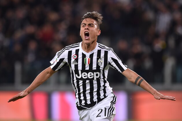 TURIN, ITALY - NOVEMBER 21:  Paulo Dybala of Juventus FC celebrates after scoring the opening goal during the Serie A match between Juventus FC and AC Milan at Juventus Arena on November 21, 2015 in Turin, Italy.  (Photo by Valerio Pennicino/Getty Images)