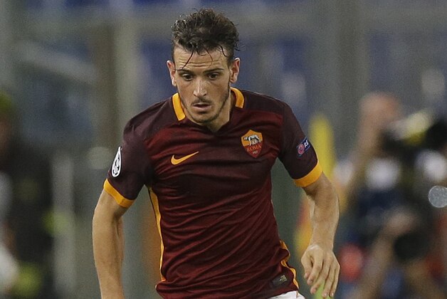 Roma's Alessandro Florenzi controls the ball during the Champions League Group E soccer match between Roma and Barcelona in Rome's Olympic stadium, Italy, Wednesday, Sept. 16, 2015. (AP Photo/Gregorio Borgia)