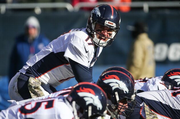 CHICAGO, IL - NOVEMBER 22:  Quarterback Brock Osweiler #17 of the Denver Broncos yells out prior to the snap in the second quarter against the Chicago Bears at Soldier Field on November 22, 2015 in Chicago, Illinois.  (Photo by Jonathan Daniel/Getty Images)
