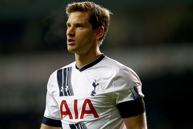 LONDON, ENGLAND - NOVEMBER 22:  Jan Vertonghen of Tottenham Hotspur during the Barclays Premier League match between Tottenham Hotspur and West Ham United at White Hart Lane on November 22, 2015 in London, England.  (Photo by Clive Rose/Getty Images)
