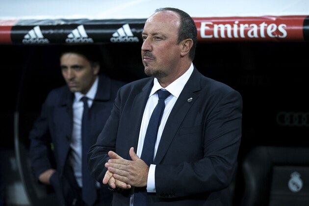 MADRID, SPAIN - NOVEMBER 21: Rafael Benitez of Real Madrid CF rubs his hands prior to start the La Liga match between Real Madrid CF and FC Barcelona at Estadio Santiago Bernabeu on November 21, 2015 in Madrid, Spain. (Photo by Gonzalo Arroyo Moreno/Getty Images) MADRID, SPAIN - NOVEMBER 21: Rafael Benitez of Real Madrid CF rubs his hands prior to start the La Liga match between Real Madrid CF and FC Barcelona at Estadio Santiago Bernabeu on November 21, 2015 in Madrid, Spain. (Photo by Gonzalo Arroyo Moreno/Getty Images)