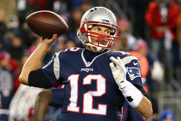 FOXBORO, MA - NOVEMBER 23:  Tom Brady #12 of the New England Patriots throws during the first quarter against the Buffalo Bills at Gillette Stadium on November 23, 2015 in Foxboro, Massachusetts.  (Photo by Maddie Meyer/Getty Images)