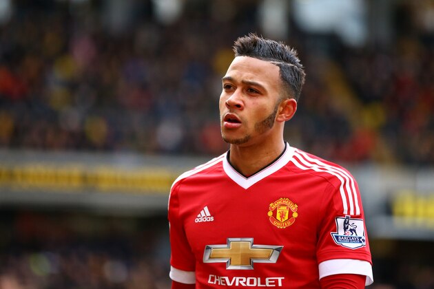 WATFORD, ENGLAND - NOVEMBER 21:  Memphis Depay of Manchester United in action during the Barclays Premier League match between Watford and Manchester United at Vicarage Road on November 21, 2015 in Watford, England.  (Photo by Richard Heathcote/Getty Images)