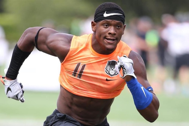Auburn landed a monster addition to its 2016 class when 5-Star WR Kyle Davis picked the Tigers over Georgia on Wednesday.