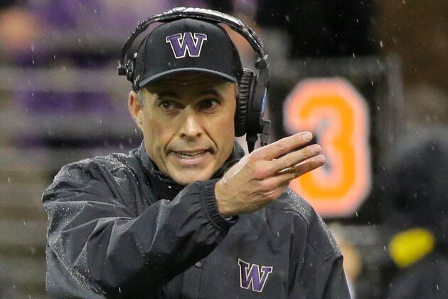 Washington head coach Chris Petersen reacts to a play during the second half of an NCAA college football game against Utah, Saturday, Nov. 7, 2015, in Seattle. Utah beat Washington 34-23. (AP Photo/Ted S. Warren)