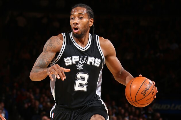 NEW YORK, NY - NOVEMBER 2: Kawhi Leonard #2 of the San Antonio Spurs drives to the basket against the New York Knicks during the game on November 2, 2015 at Madison Square Garden in New York, New York. NOTE TO USER: User expressly acknowledges and agrees that, by downloading and or using this Photograph, user is consenting to the terms and conditions of the Getty Images License Agreement. Mandatory Copyright Notice: Copyright 2015 NBAE (Photo by Nathaniel S. Butler /NBAE via Getty Images)