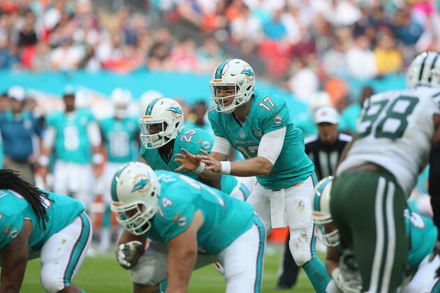 LONDON, ENGLAND - OCTOBER 04:  Quarterback Ryan Tannehill #17 of the Miami Dolphins calls a play against the New York Jets at Wembley Stadium on October 4, 2015 in London, England.  (Photo by Al Pereira/Getty Images for New York Jets)