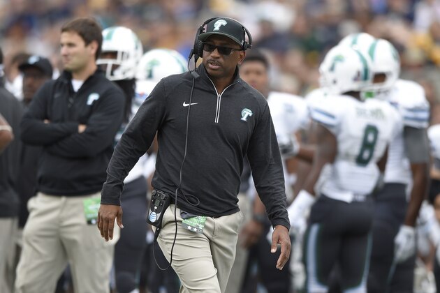 Tulane head coach Curtis Johnson looks on during the second half of an NCAA football game against Navy, Saturday, Oct. 24, 2015, in Annapolis, Md. Navy won 31-14. (AP Photo/Nick Wass)