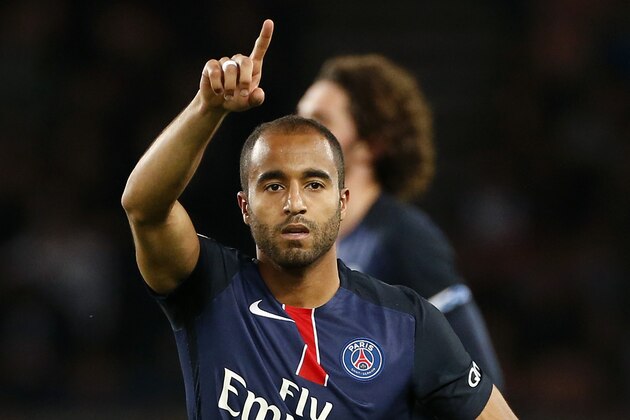 PARIS, FRANCE - NOVEMBER 7: Lucas Moura of PSG celebrates his goal during the French Ligue 1 match between Paris Saint-Germain (PSG) and Toulouse FC (TFC) at Parc des Princes stadium on November 7, 2015 in Paris, France. (Photo by Jean Catuffe/Getty Images)