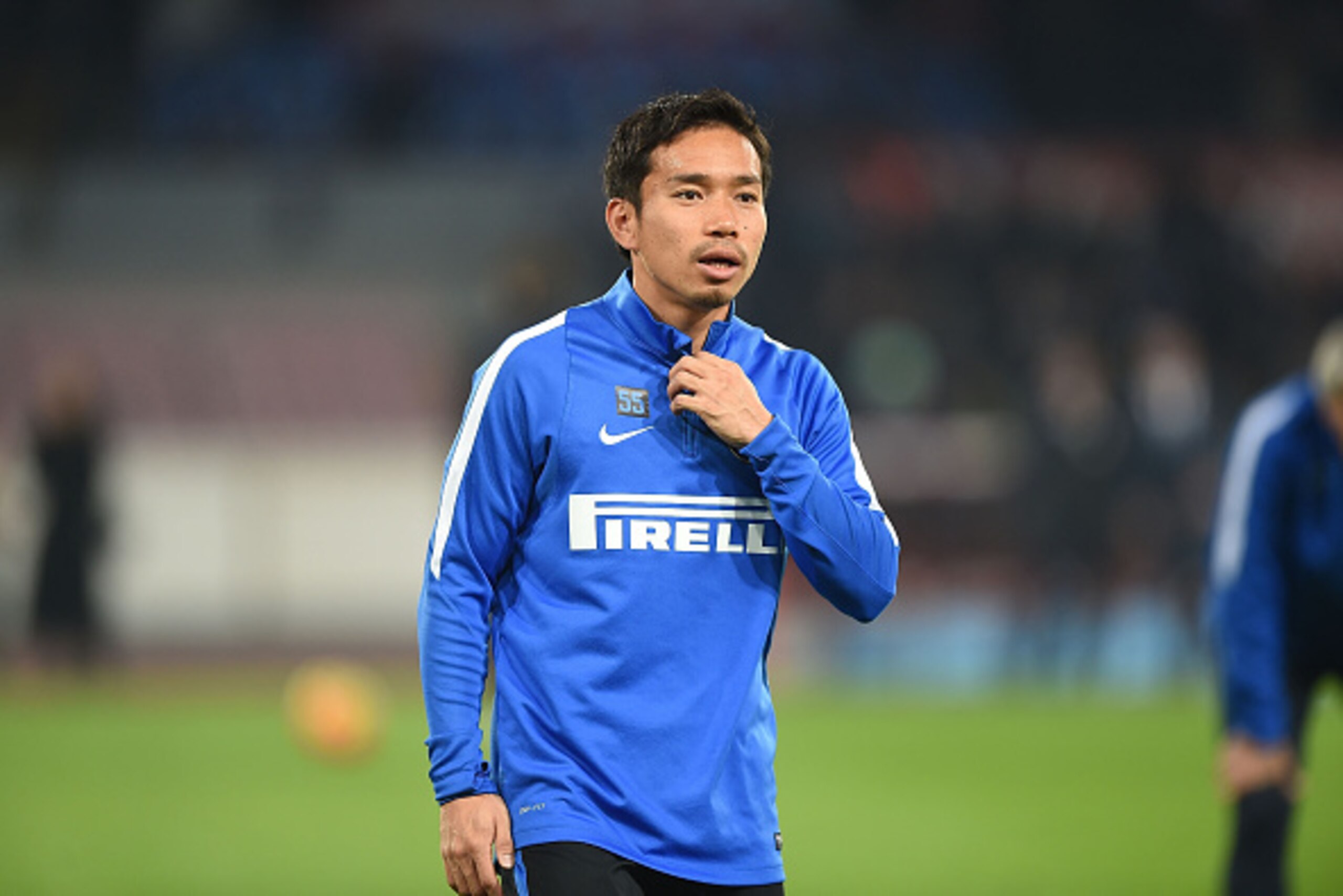 NAPLES, ITALY - NOVEMBER 30:  Internazionale Milano's player Yuto Nagatomo warms up before the Serie A match between SSC Napoli and FC Internazionale Milano at Stadio San Paolo on November 30, 2015 in Naples, Italy.  (Photo by Francesco Pecoraro/Getty Images)