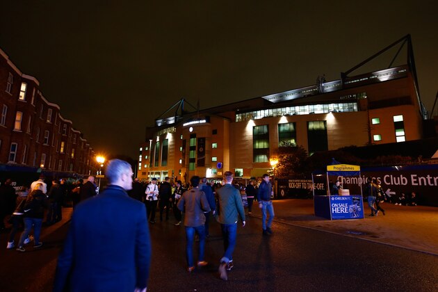 LONDON, ENGLAND - NOVEMBER 04:  Fans arrive prior to kickoff during the UEFA Champions League Group G match between Chelsea FC and FC Dynamo Kyiv at Stamford Bridge on November 4, 2015 in London, United Kingdom.  (Photo by Clive Rose/Getty Images)