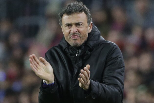 Barcelona's head coach Luis Enrique shouts instructions during the Group E Champions League soccer match between Barcelona and Roma at the Camp Nou stadium in Barcelona, Spain, Tuesday Nov. 24, 2015. (AP Photo/Emilio Morenatti)