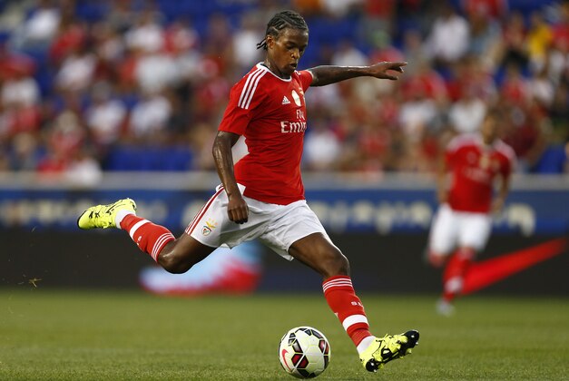 SL Benfica midfielder defender Nelson Semedo gets set to take a shot against the New York Red Bulls during the first half of a soccer match in the International Champions Cup in Harrison N.J., Sunday, July 26, 2015. The Red Bulls defeated Benfica 2-1. (AP Photo/Rich Schultz)