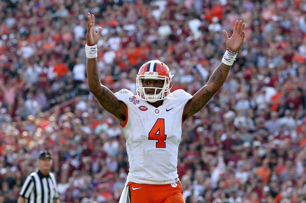 COLUMBIA, SC - NOVEMBER 28:  Deshaun Watson #4 of the Clemson Tigers reacts after a play during their game against the South Carolina Gamecocks at Williams-Brice Stadium on November 28, 2015 in Columbia, South Carolina.  (Photo by Streeter Lecka/Getty Images)