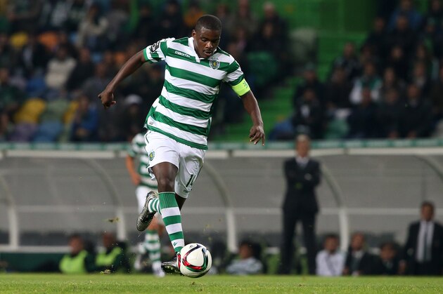 LISBON, PORTUGAL - NOVEMBER 30:  Sporting CP's midfielder William Carvalho in action during the Primeira Liga match between Sporting CP and Os Belenenses at Estadio Jose Alvalade on November 30, 2015 in Lisbon, Portugal.  (Photo by Gualter Fatia/Getty Images)