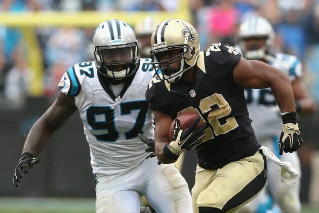 CHARLOTTE, NC - SEPTEMBER 27:  Mark Ingram #22 of the New Orleans Saints during their game at Bank of America Stadium on September 27, 2015 in Charlotte, North Carolina.  (Photo by Streeter Lecka/Getty Images)