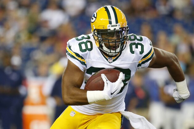 Green Bay Packers running back John Crockett runs the ball during a NFL preseason football game at Gillette Stadium in Foxborough, Mass. Friday, Aug. 13, 2015. Green Bay beat New England 22-11. (Winslow Townson/AP Images for Panini)