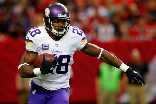 ATLANTA, GA - NOVEMBER 29:  Adrian Peterson #28 of the Minnesota Vikings runs the ball during the first half against the Atlanta Falcons at the Georgia Dome on November 29, 2015 in Atlanta, Georgia.  (Photo by Kevin C. Cox/Getty Images)