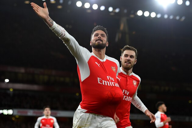 LONDON, ENGLAND - DECEMBER 05:  Olivier Giroud (L) of Arsenal celebrates scoring his team's second goal with his team mate Aaron Ramsey (R)during the Barclays Premier League match between Arsenal and Sunderland at Emirates Stadiumon December 5, 2015 in London, England.  (Photo by Shaun Botterill/Getty Images)