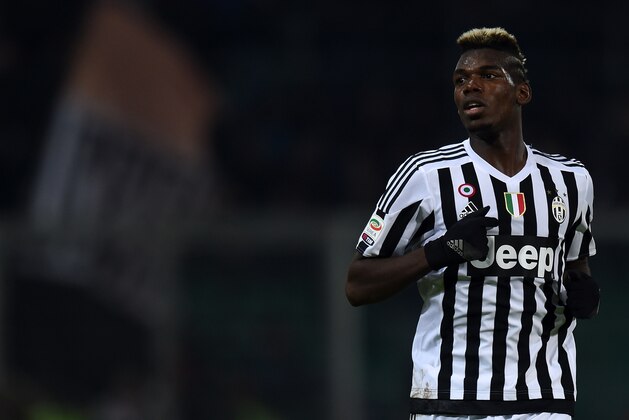 PALERMO, ITALY - NOVEMBER 29:  Paul Pogba of Juventus in action during the Serie A match between US Citta di Palermo and Juventus FC at Stadio Renzo Barbera on November 29, 2015 in Palermo, Italy.  (Photo by Tullio M. Puglia/Getty Images)