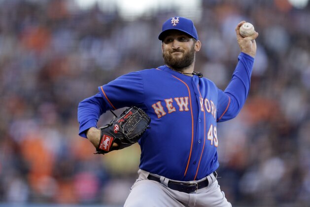 New York Mets pitcher Jon Niese works against the San Francisco Giants in the first inning of a baseball game Monday, July 6, 2015, in San Francisco. (AP Photo/Ben Margot)